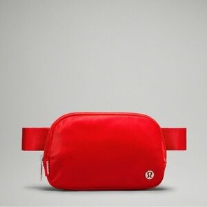 NEW LULULEMON EVERYWHERE BELT BAG HOT HEAT